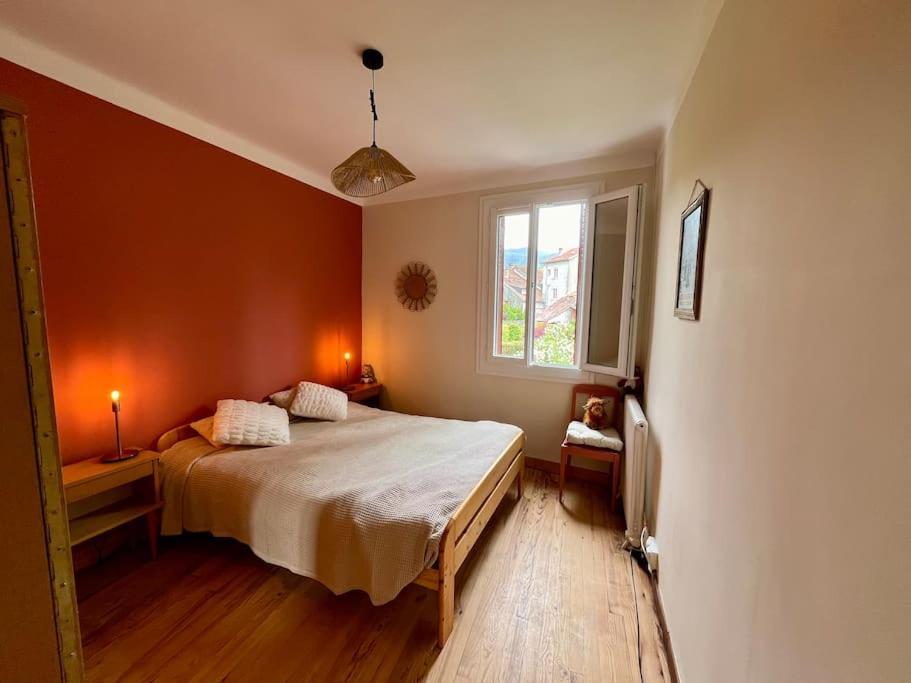 La Petite Ourse Maison De Village A Oust Экстерьер фото