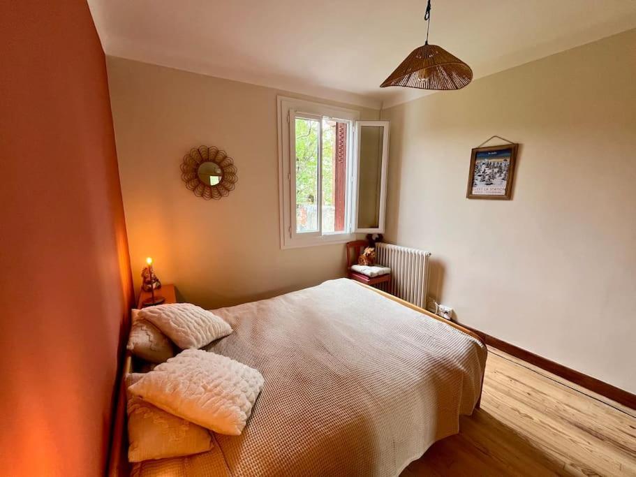 La Petite Ourse Maison De Village A Oust Экстерьер фото