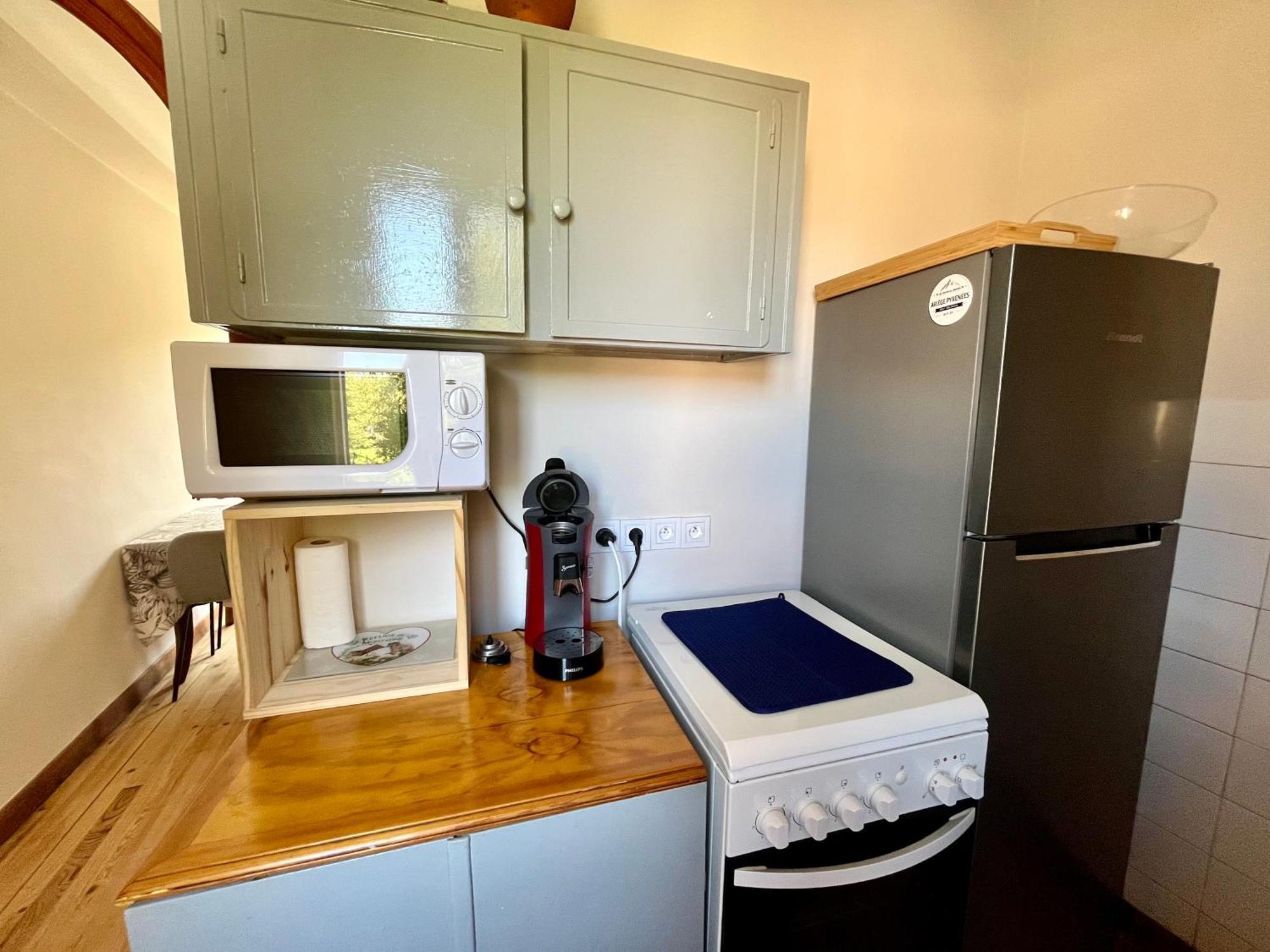 La Petite Ourse Maison De Village A Oust Экстерьер фото