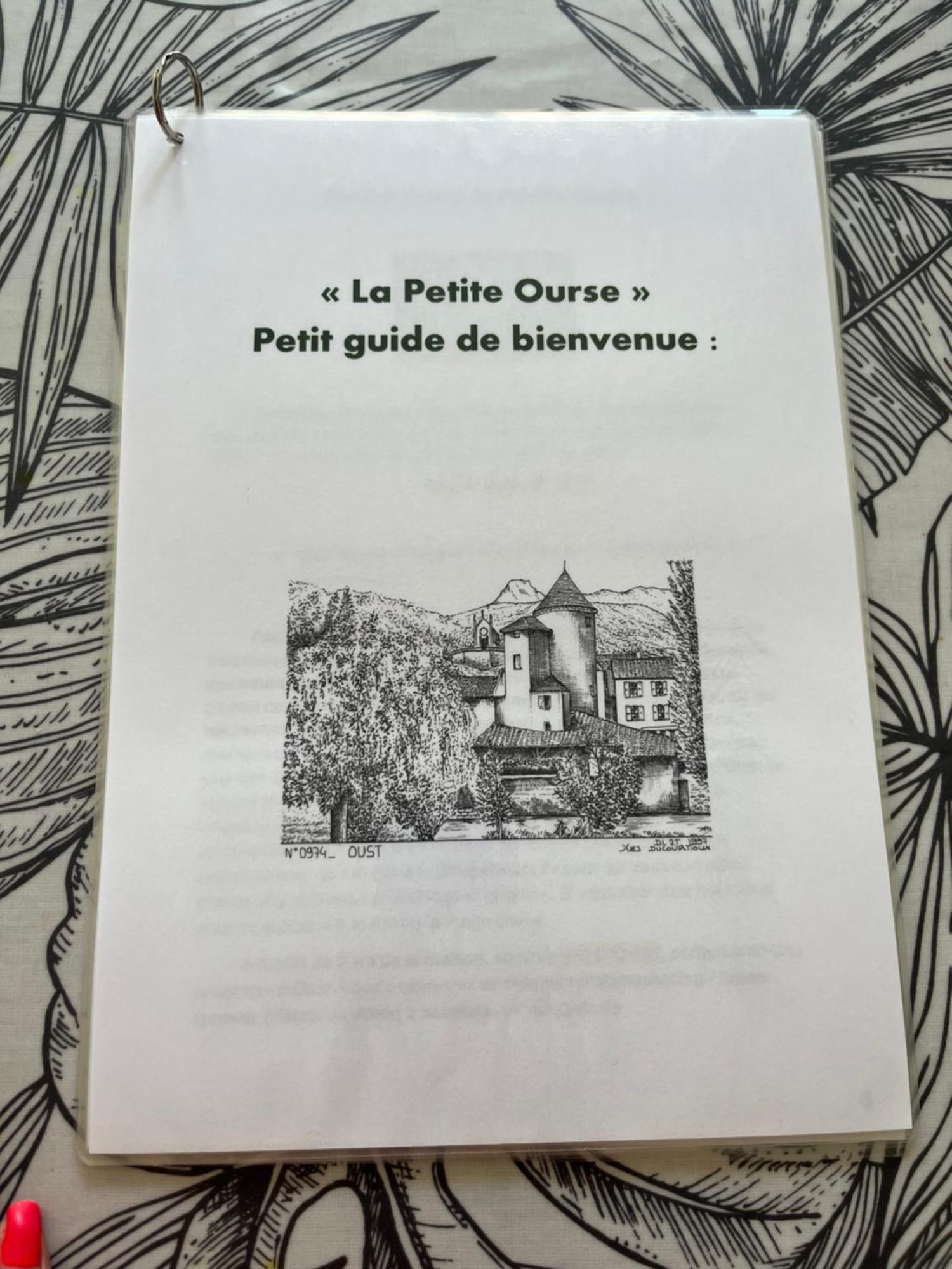 La Petite Ourse Maison De Village A Oust Экстерьер фото