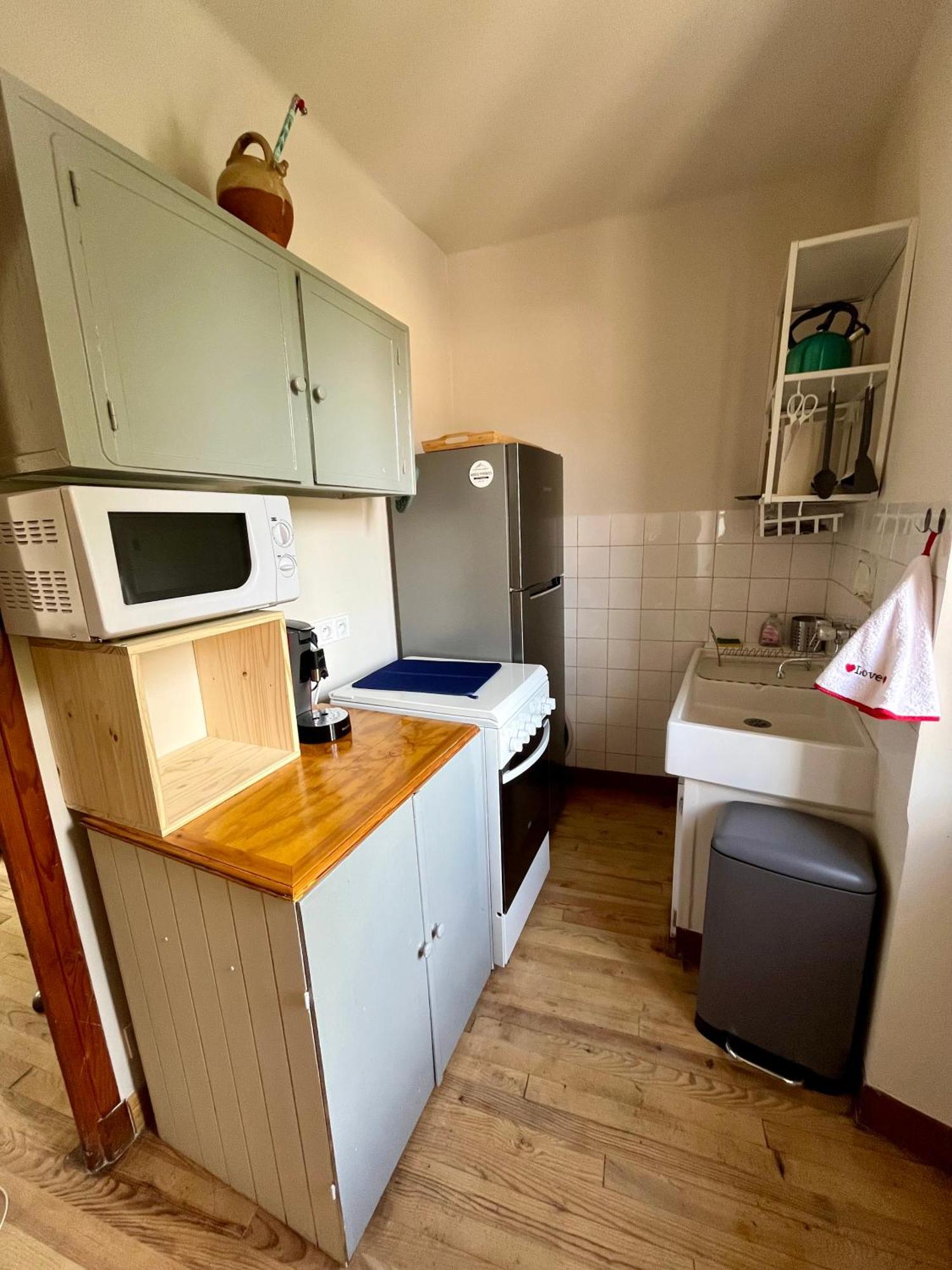 La Petite Ourse Maison De Village A Oust Экстерьер фото